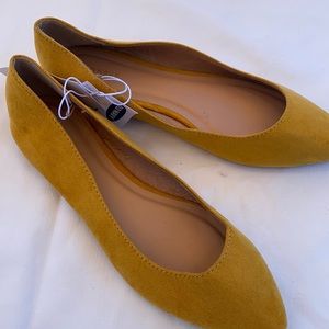Old Navy Goldenrod Flats